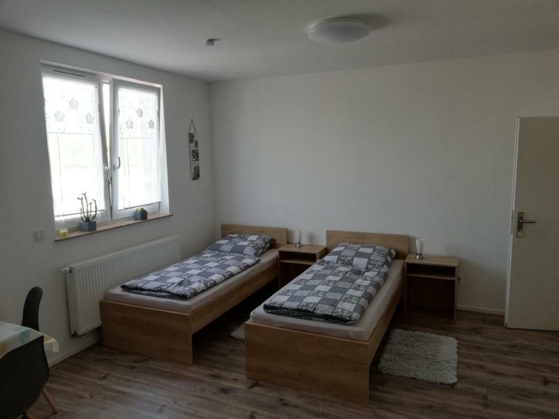 Am Muehlbach0 Hotel Боденхайм Екстериор снимка